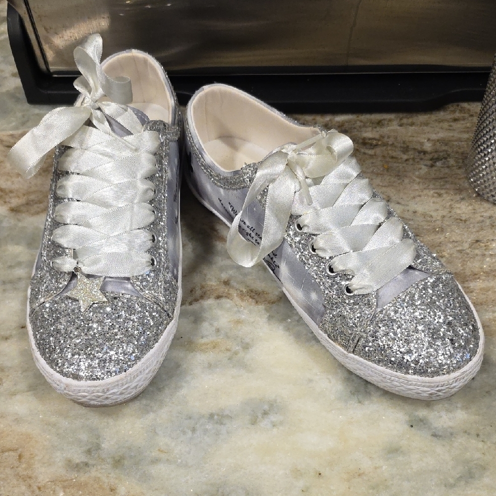 Bradford Exchange Marilyn Monroe Silver Glitter Women's Sneakers Sz 8.5 - Picture 3 of 10